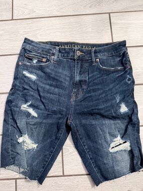 American Eagle Outfitters Men's Distressed Dark Indigo Cutoff Shorts size 32
